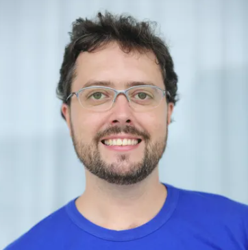 <em>Alejandro Matín</em>